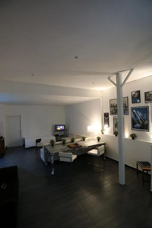 Apartment Appartamento Delle Star Milan